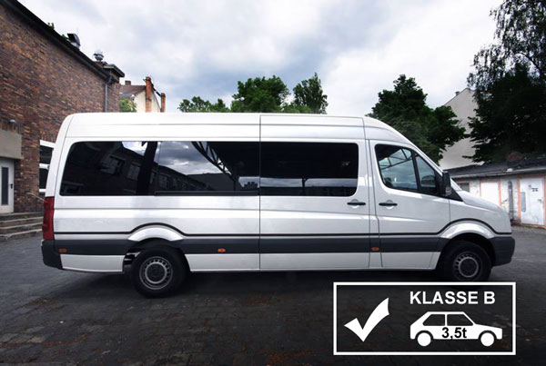 9-Sitzer mit Extralangem Radstand